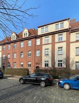 Ab Juli: 2,5-Zimmer-Wohnung im Dachgeschoss! - Jena