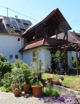 Reiheneckhaus mit Anbau und Dachterrasse - Wannweil