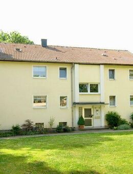 3,5 Zimmer Wohnung mit Balkon und modernem Wannenbad mit Fenster - Gelsenkirchen