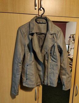 Damenlederjacke Größe M (38-40) - Sachsenhagen Zentrum