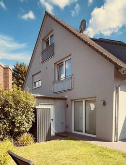 2 FAMILIENHAUS DOPPELLGARAGE PROVISIONSFREI IN DIN-OBERLOHBERG - Dinslaken