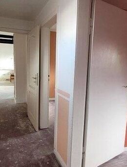 RESERVIERT - DG-Wohnung mit Dachterrasse und Potential - Gelsenkirchen