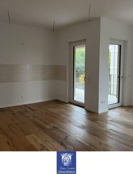 ERSTBEZUG! Interessante 3-Zimmerwohnung an der Elbe! 2 Balkone, Barrierefrei, Lift! - Dresden