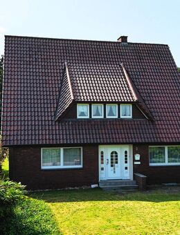 Geräumige Familienoase mit Doppelgarage und großem Grundstück in Sackgassenlage. - Lähden