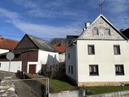 Gepflegtes Einfamilienhaus mit Nebengebäude und viel Platz für Heimwerker - Löhnberg