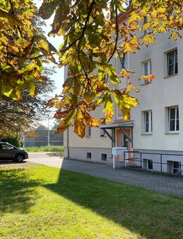 In Halles Norden: 2 Zimmer mit separater Küche - Halle (Saale)