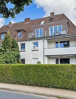 Charmante 4-Zimmer-Eigentumswohnung mit Loggia und Gartenanteil in Achim - Achim