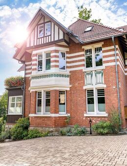 Repräsentative Dachgeschoss Büroeinheit in historischer Villa im Westviertel - Jena