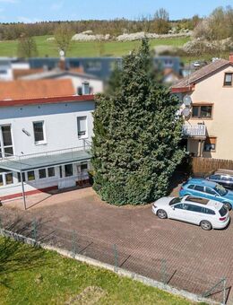 Mehrfamilienhaus mit Werkstatt & Lager - Hirzenhain