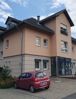MFH mit 4 Wohneinheiten und großzügigen Büroflächen, Preis Verhandlungsbasis - Oberkotzau