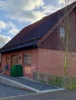 Wunderschönes zentral gelegenes EFH mit Sauna und Doppelgarage in Marsberg - Marsberg