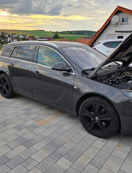 Opel Insignia mit Motorproblem - Wetter (Hessen)