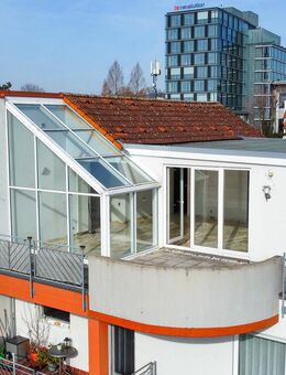 Wiesbaden: 4-Zimmer-Wohnung mit Wintergarten und Dachterrasse! - Wiesbaden