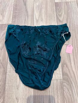 Slip, neu, inklusive Versand! - Leverkusen