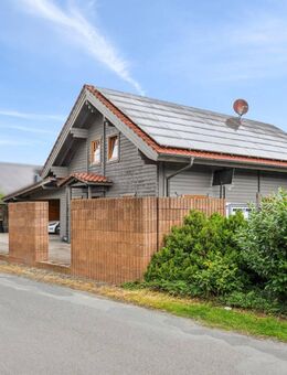 Modernes Einfamilienhaus in Holzbauweise mit großem Garten in Steinfeld - Steinfeld (Oldenburg)