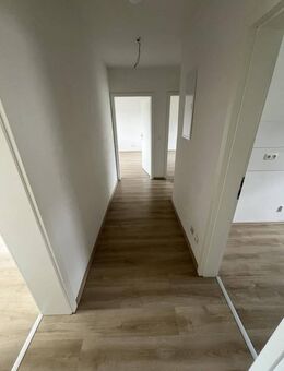 Renoviert, Balkon & neues Bad - unsere 3-Zimmer-Wohnung in Castrop-Rauxel Merklinde - Castrop-Rauxel
