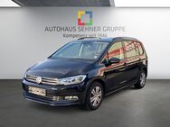 VW Touran, 1.6 TDi Trendline, Jahr 2015 - Markdorf