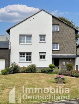 Zeitloses Wohnidyll für zwei Generationen - Zweifamilienhaus mit Garten in Dortmund-Sölde - Dortmund