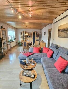 **Renov. Wohnhaus mit gr. Garage auf herrlich sonnigem Grundstück!!** - Aalen