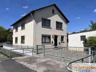 Einziehen & Gestalten: Solides 70er-Jahre-Haus mit viel Platz für Ihre Ideen - 97523 Schwanfeld - Schwanfeld