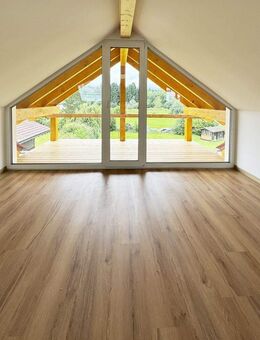 Charmante Dachgeschosswohnung im modernen Design - perfekt für Singles oder Paare - Zwiesel