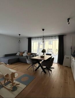 Hochwertiges Wohnen mit Gartenfeeling modern, hell, energieeffizient - Dinkelsbühl