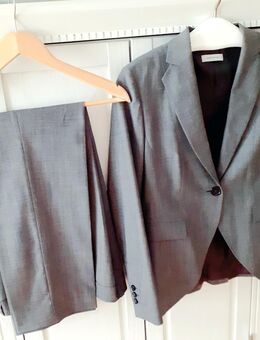Anzug Damen Gr. 40 Renè Lezard 25 € - Kassel