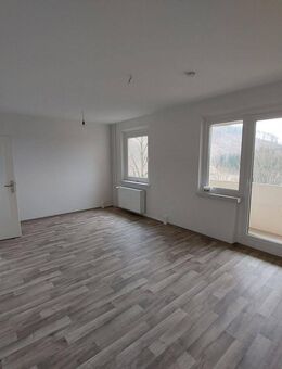 Großzügige 3-Zimmer-Wohnung wartet Mieter - Suhl