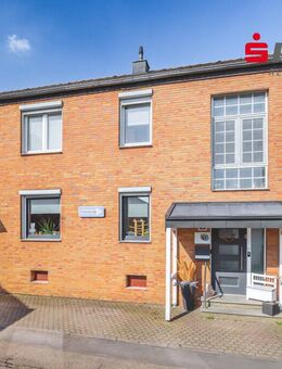 Modernisiertes Einfamilienhaus mit viel Wohnfläche im Herzen von Ofden - Alsdorf (Nordrhein-Westfalen)