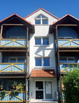 2 Monate kaltmietfrei: 2 Zimmer mit Holzbalkon und Badewanne - Halberstadt