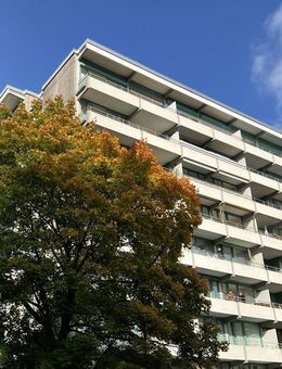 Lichtdurchflutete DG-Wohnung mit herrlichem Ausblick in Schwabing - München