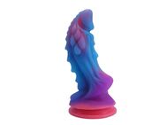 Celestial Guardian Dildo – Der Wächter der leuchtenden Galaxien, 22 cm, blau-violette Magie, strukturierte Oberfläche - Essen