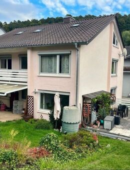 Zweifamilienhaus mit 3 Garagen in Herfa - Heringen (Werra)
