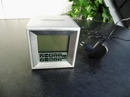 Uhrenradio TCM 242584 Uhr-Radio silber UKW Tchibo 5,- - Flensburg
