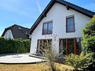 Familienfreundliches Einfamilienhaus mit Sonnengarten, großer Garage in Ruhigwohnlage von Alfter!!! - Alfter
