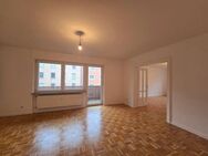 Großzügige 3 Zimmer Wohnung mit Balkon - Nürnberg