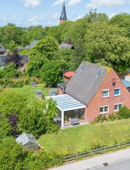 Dorfleben mit Komfort - Saniertes Einfamilienhaus in Tetenbüll - Tetenbüll