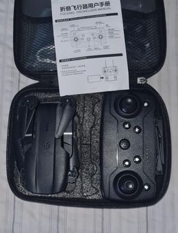 Faltbare Drohne mit Fernbedienung – komplett im Transportcase NEU - Krefeld