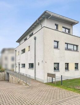 Schöne 3-Zimmer-Obergeschoss-Wohnung in guter Lage von Lemgo - Lemgo