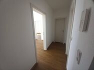 Besichtigungen bitte telefonisch! 2 Raumwohnung Erdgeschoss mit Balkon- Steinstraße 23 - Gotha