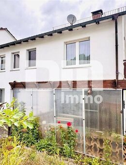 Ein- bis Zweifamilienhaus mit viel Potenzial in idyllischer Lagemit Terrasse und Garage - Bad Karlshafen