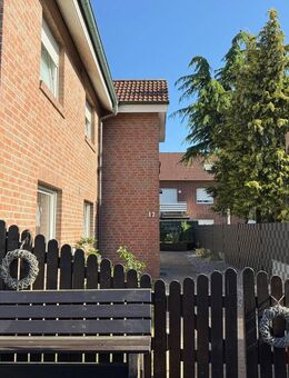 IMMOBILIEN GUMNIOR präsentiert: gemütliche Dachgeschosswohnung in Salzbergen - Salzbergen