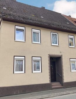 Liebevoll saniertes Einfamilienhaus mit Nebengebäude in Bad Karlshafen-Helmarshausen - Bad Karlshafen