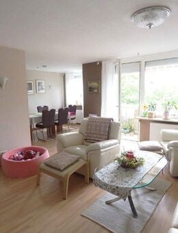 Große 3,5 Zimmer Wohnung mit Loggia und Tiefgarage Stein-Deutenbach - Stein (Bayern)