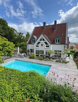 exklusive Villa auf außergewöhnlichem Grundstück in Höchberg - Höchberg