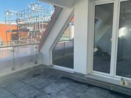 Neu ausgebaute 2-Zimmer-DG-Wohnung im ruhigen Innenhof mit großer Terrasse - Berlin