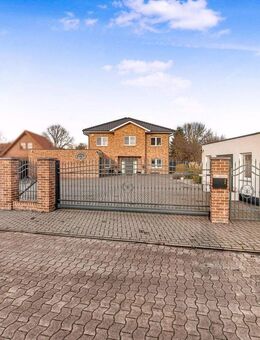 Hochwertiges Einfamilienhaus mit Top Ausstattung und Nebengebäude - Mischgebiet - Beckeln