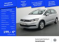 VW Touran, 1.5 TSI Comfortline, Jahr 2022 - Leverkusen