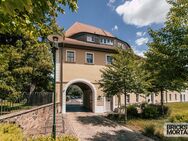 Elegantes Reihenhaus mit großzügigen Terrassen und historischem Flair - Markkleeberg
