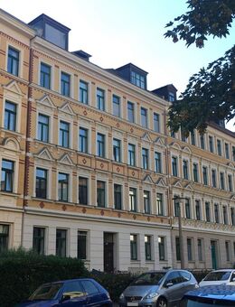 Wunderschöne 4-Zimmer-DG-Wohnung mit Loggia in ruhiger und beliebter Lage zu verkaufen! - Leipzig